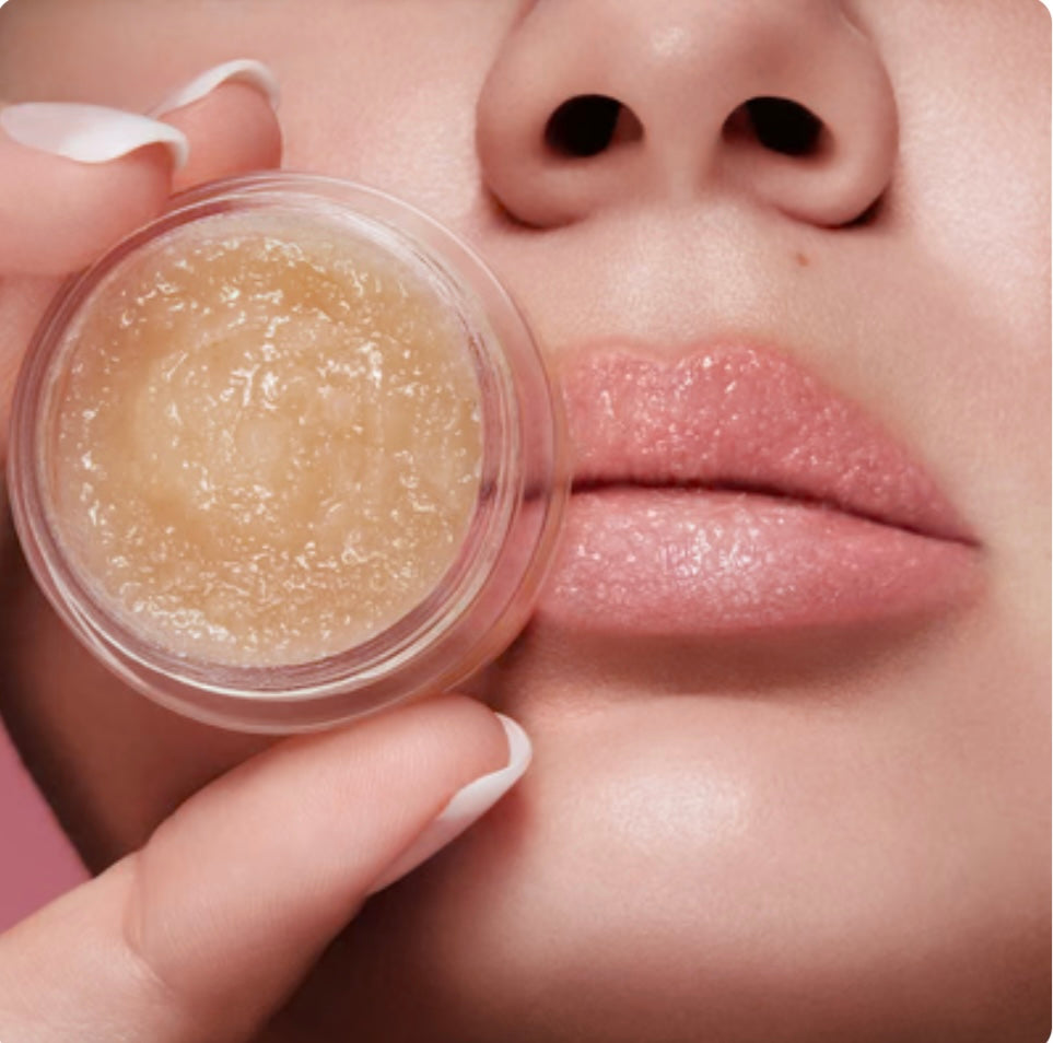 KYLIE COSMETICS - Sugar Lip Scrub